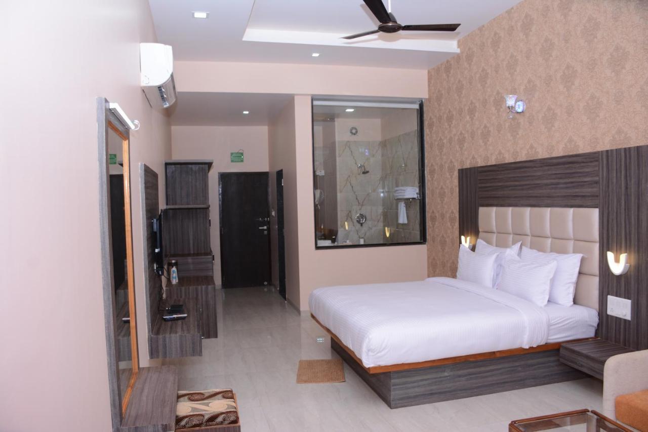Ratnaa Resort Khamshet 외부 사진